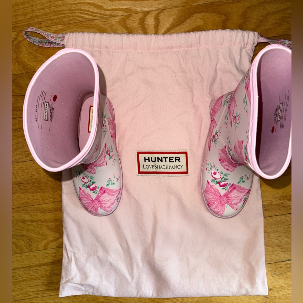 Hunter x LoveShackFancy First Classic Rain Boot - Picture 3 of 6
